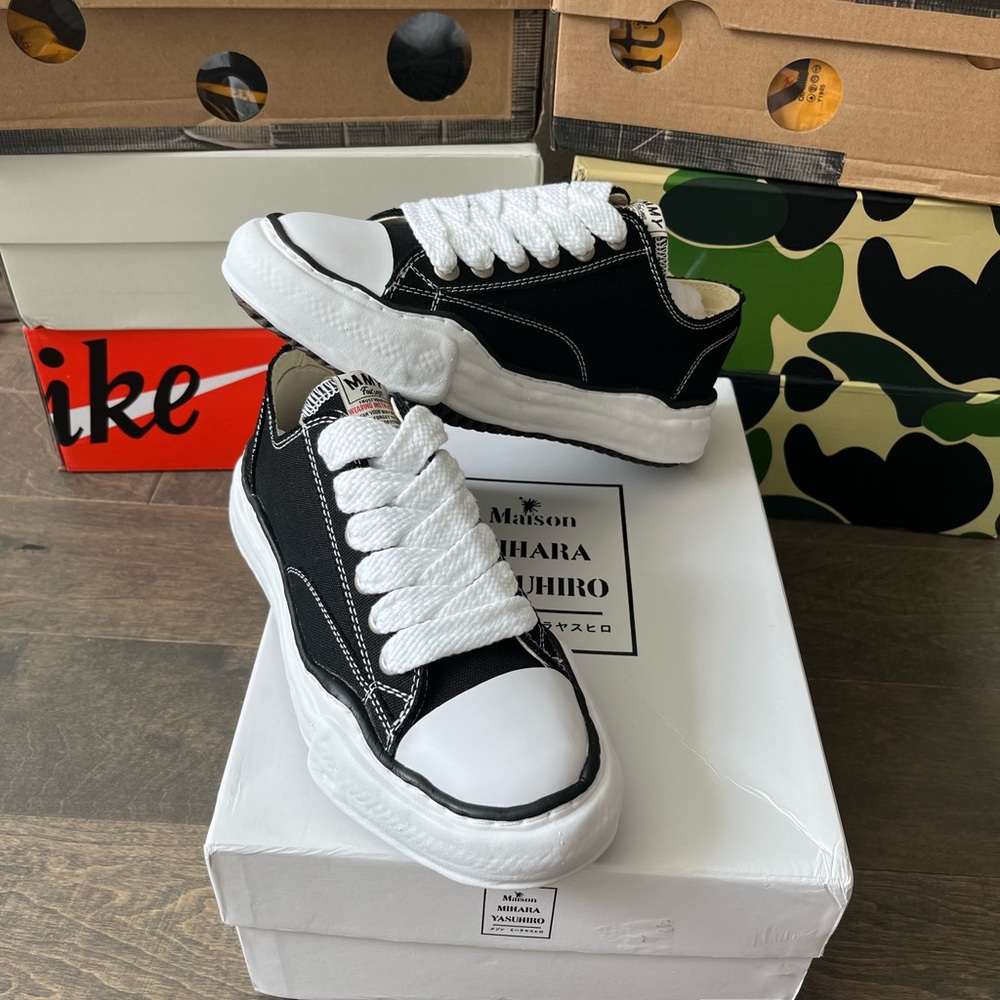 Maison Mihara Yasuhiro Peterson low